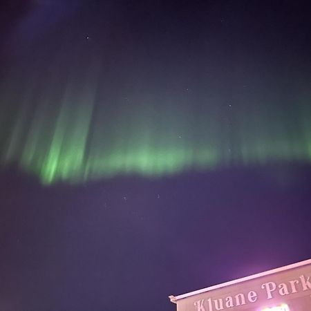 Kluane Park Inn Haines Junction Exterior foto