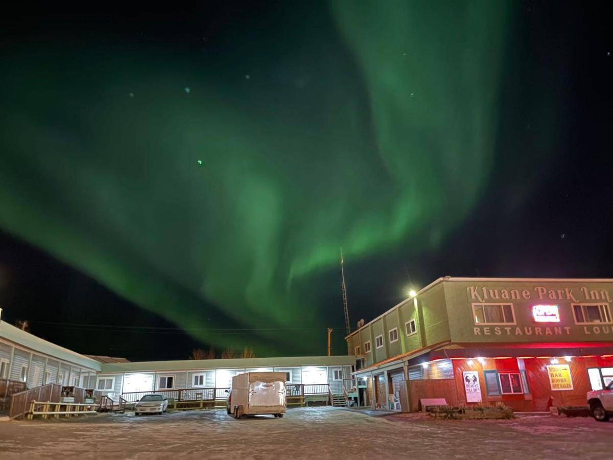 Kluane Park Inn Haines Junction Exterior foto