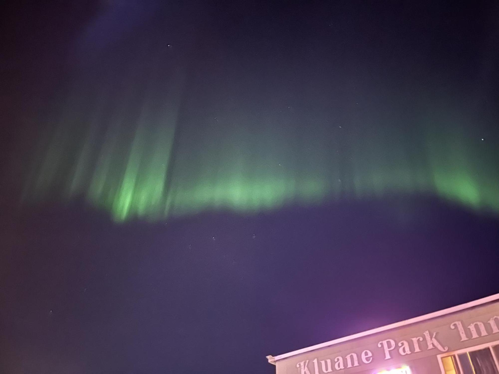 Kluane Park Inn Haines Junction Exterior foto